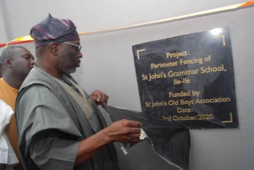 dc39b9fd-cae1-48f9-a4d2-8c171cc049a0